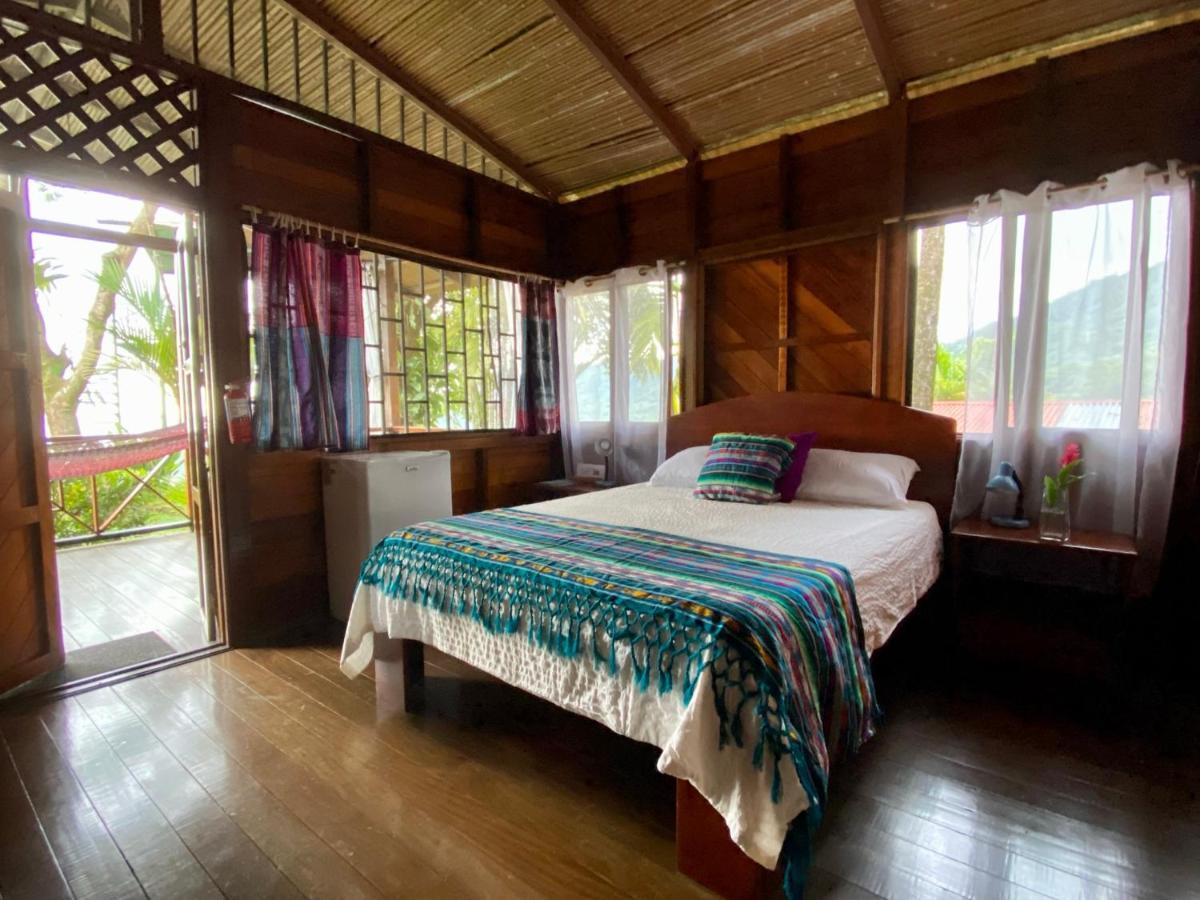 Pacific Edge Eco Lodge Домінікаль Екстер'єр фото