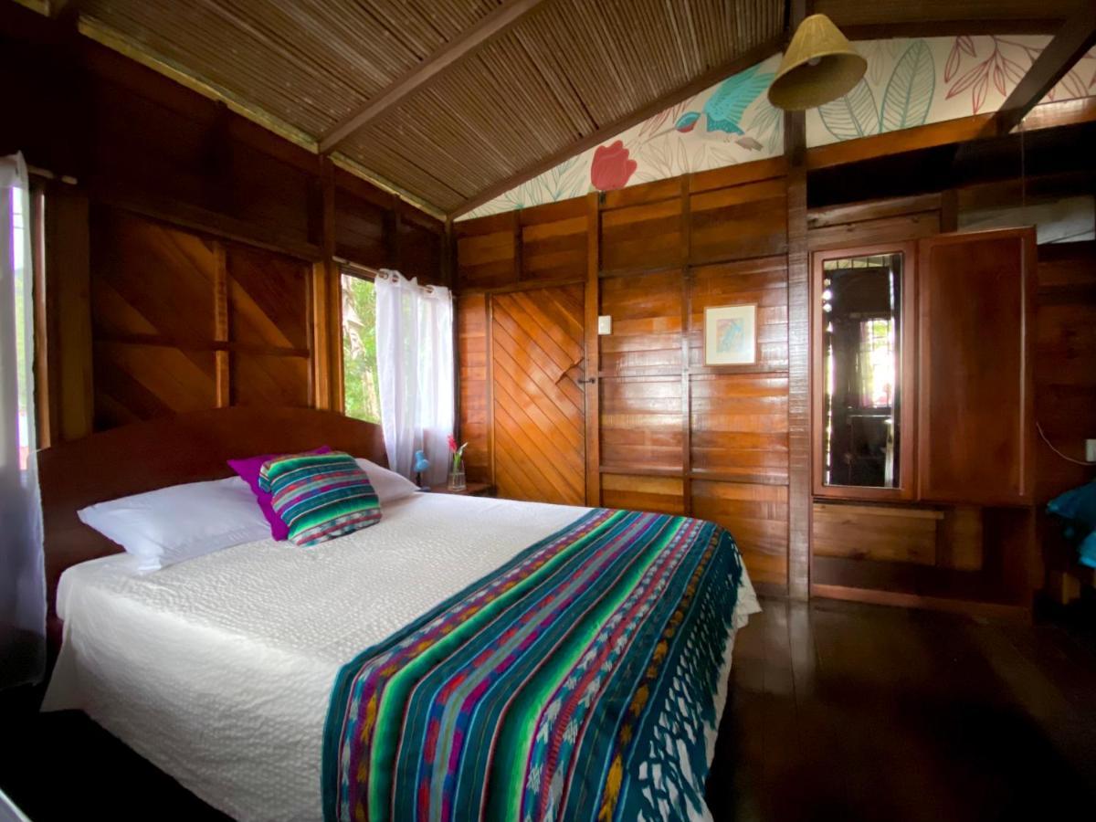 Pacific Edge Eco Lodge Домінікаль Екстер'єр фото