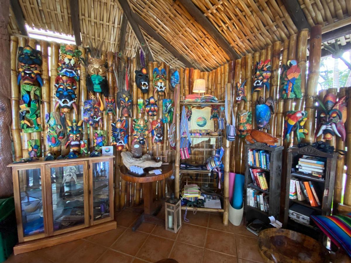 Pacific Edge Eco Lodge Домінікаль Екстер'єр фото